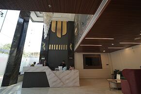 The Grand Oasis Hotel & Resort