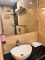 The Grand Oasis Hotel & Resort