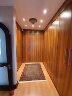 Or Tambo Airport Holiday Home