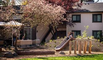 Sharon Green Condominiums
