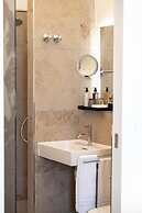 Maxim Suites by Elias Holl