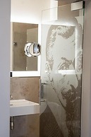 Maxim Suites by Elias Holl