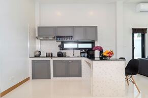 Sleek & Private Pool 2BR Villa Twiky