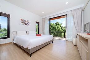 Sleek & Private Pool 2BR Villa Twiky