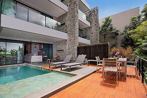 Designer 4BR Pool Villa Gentle Breeze