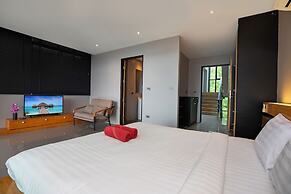 Designer 4BR Pool Villa Gentle Breeze