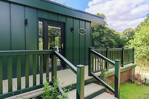 Secret Waterside Lodges in Worcestershire