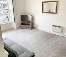 Torquay, 1 Bedroom, Sleeps 4, Free Parking, Torbay