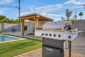 Chandler Home 7 Blocks to Dtwn w/ Backyard Oasis!