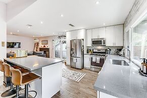 Outdoor Pool & Fire Pit: Modern Austin Home