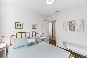 Outdoor Pool & Fire Pit: Modern Austin Home