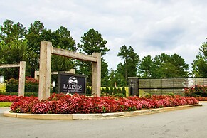 Hot Tub & Dock: Lakefront Connelly Springs Escape
