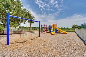 Haines City Home w/ Lanai: 15 Mi to Legoland!