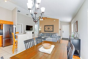 Haines City Home w/ Lanai: 15 Mi to Legoland!