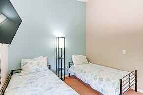 Haines City Home w/ Lanai: 15 Mi to Legoland!