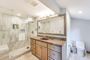 Cozy Sun Valley Townhome w/ Mountain Views!