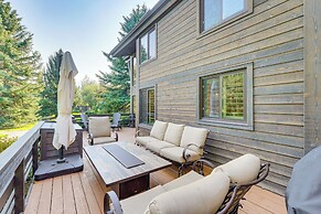 Cozy Sun Valley Townhome w/ Mountain Views!