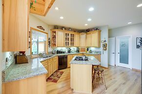 Cozy Chester Home w/ Patio & Lake Access!