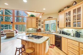 Cozy Chester Home w/ Patio & Lake Access!