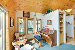 Cozy Chester Home w/ Patio & Lake Access!