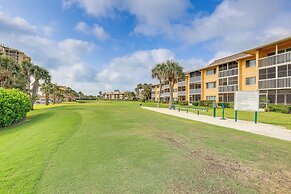 Condo w/ Patio & Resort Amenities in Fort Pierce!