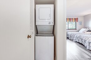 Condo w/ Patio & Resort Amenities in Fort Pierce!