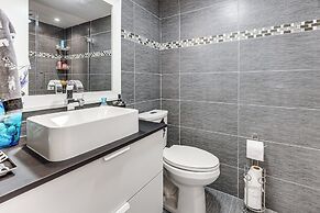 Condo w/ Patio & Resort Amenities in Fort Pierce!