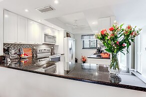 Condo w/ Patio & Resort Amenities in Fort Pierce!