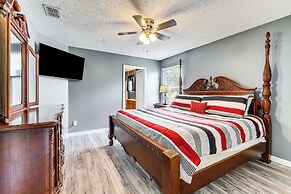 ~ 5 Mi to Disney World: Kissimmee Resort Home