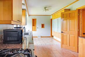 Pet-friendly New Berlin Retreat w/ Patio & Yard!