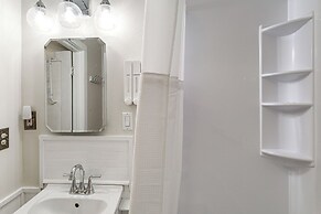 Updated Damascus Cottage on Appalachian Trail!