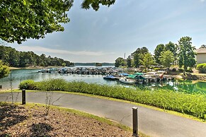 Keowee Key Condo w/ Lake Access & Community Pools!
