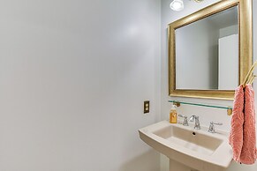 Keowee Key Condo w/ Lake Access & Community Pools!