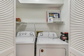 Keowee Key Condo w/ Lake Access & Community Pools!