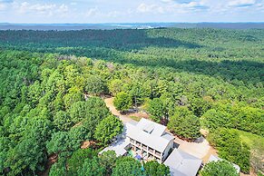 Broken Bow Escape w/ Mountain Views & Pool Access!