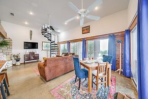 Broken Bow Escape w/ Mountain Views & Pool Access!