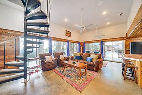 Broken Bow Escape w/ Mountain Views & Pool Access!