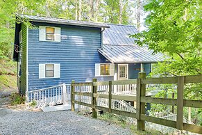 Lakefront Murphy Getaway w/ Deck, Dock & Kayaks!