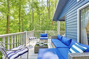 Lakefront Murphy Getaway w/ Deck, Dock & Kayaks!