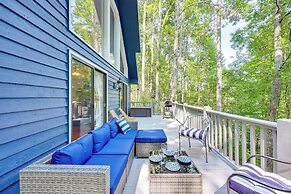 Lakefront Murphy Getaway w/ Deck, Dock & Kayaks!