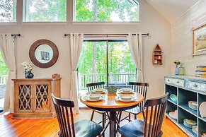 Lakefront Murphy Getaway w/ Deck, Dock & Kayaks!