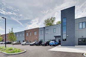 Bloomington Apartment - Walk to IU Campus & Mall!