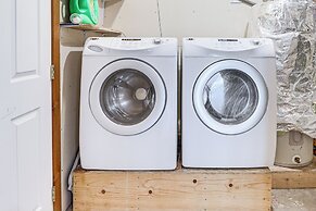 Home Near Glacier National Park w/ Hot Tub & Deck!