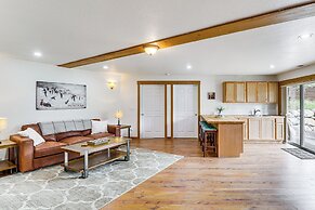 Home Near Glacier National Park w/ Hot Tub & Deck!