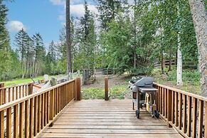 Home Near Glacier National Park w/ Hot Tub & Deck!