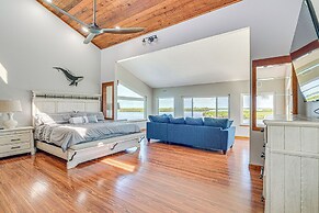 Boat Dock & Pool: Bayfront Crystal River Home