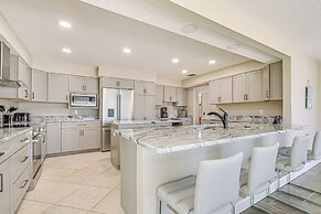 Boat Dock & Pool: Bayfront Crystal River Home