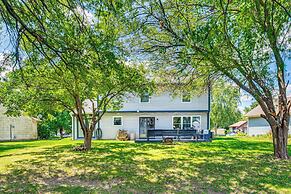 Indianapolis Home w/ Fire Pit & On-site Fishing!