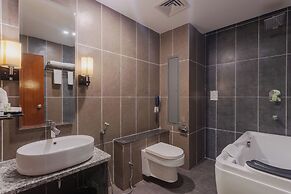 DIAMOND PALACE LORDS PLAZA