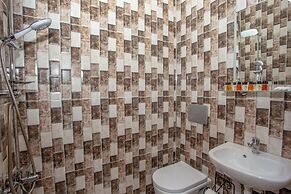 April Story Apart Hotel